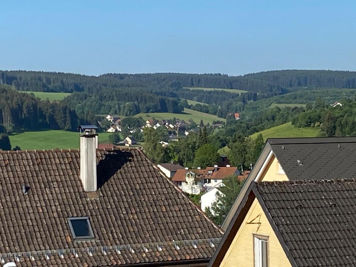 Schwarzwaldblick Leilighet St. Georgen im Schwarzwald Eksteriør bilde